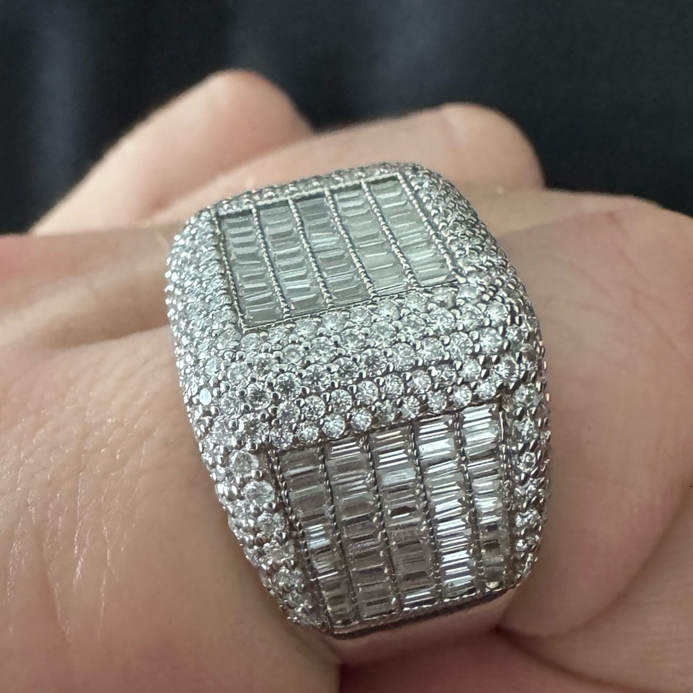 Moissanite 925 silver ring size 10